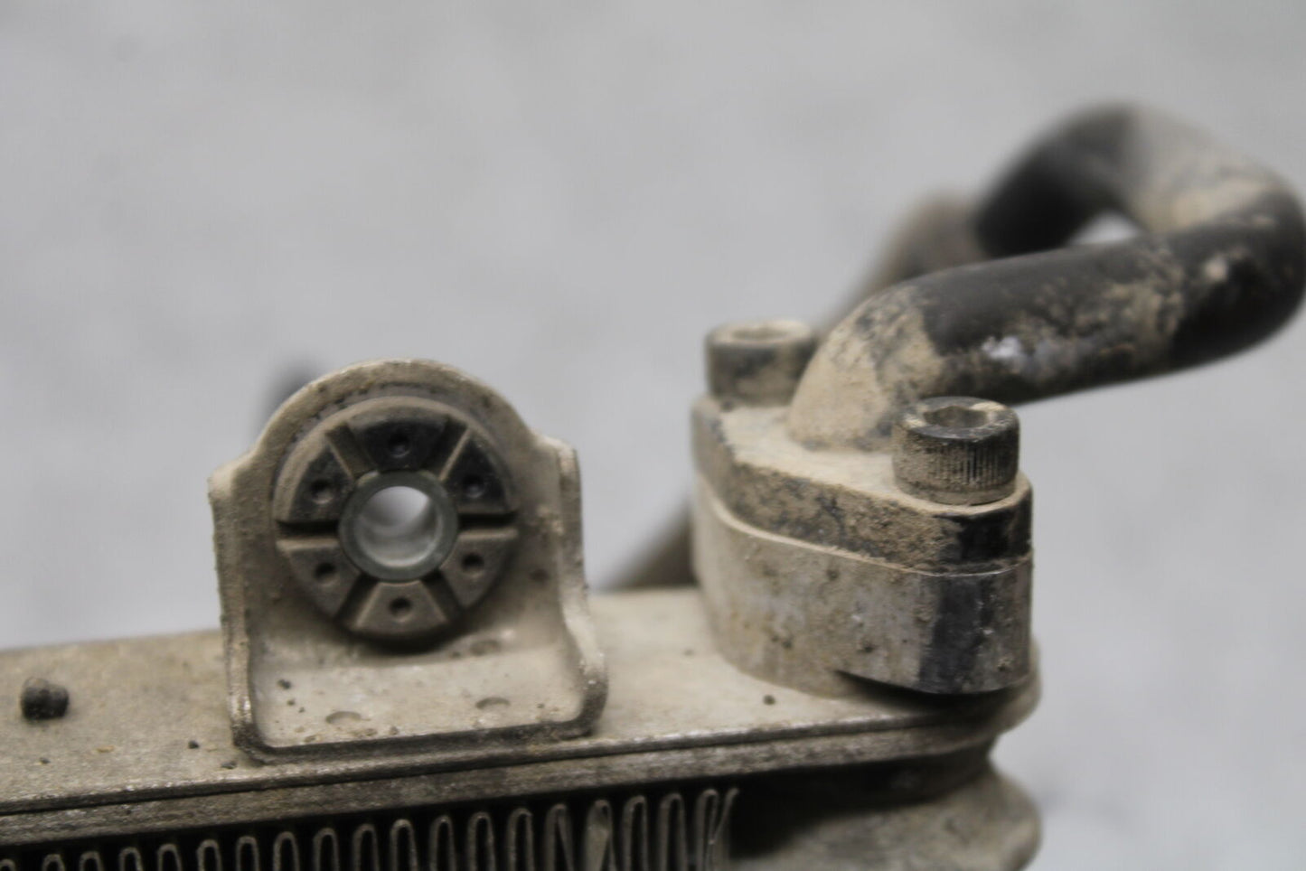 05-06 SUZUKI GSXR1000 ENGINE MOTOR OIL COOLER BB663