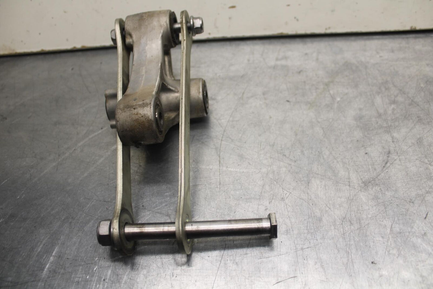 23 KAWASAKI NINJA ZX6R 636 REAR DOGBONE SHOCK LINKAGE LINK BB609