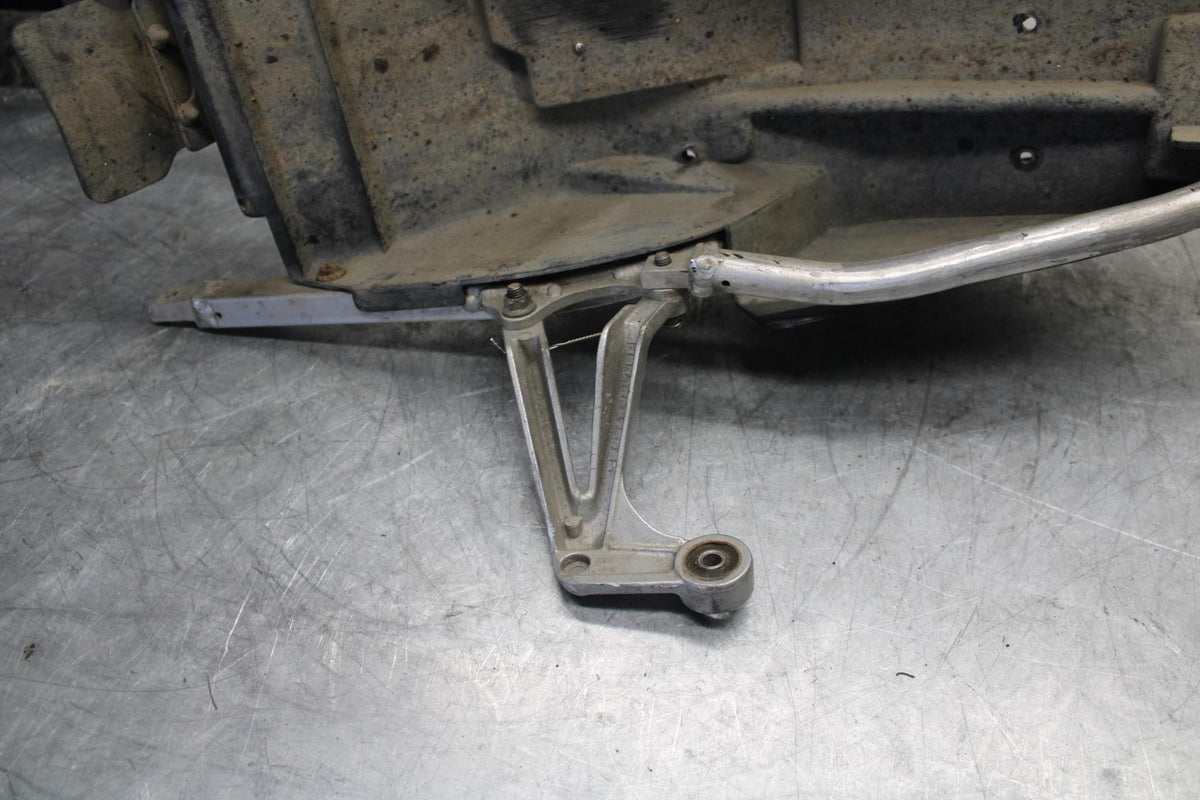1997 Suzuki GSXR750 REAR SUBFRAME BACK SUB FRAME BB527