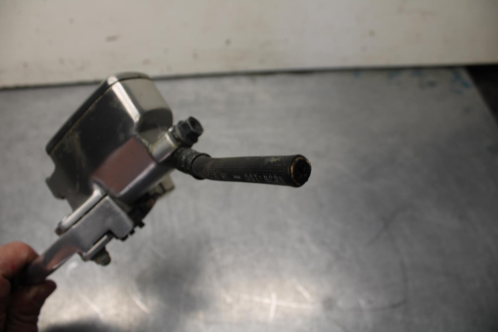  01-02 HONDA SHADOW SPIRIT 750 FRONT BRAKE MASTER CYLINDER BB632