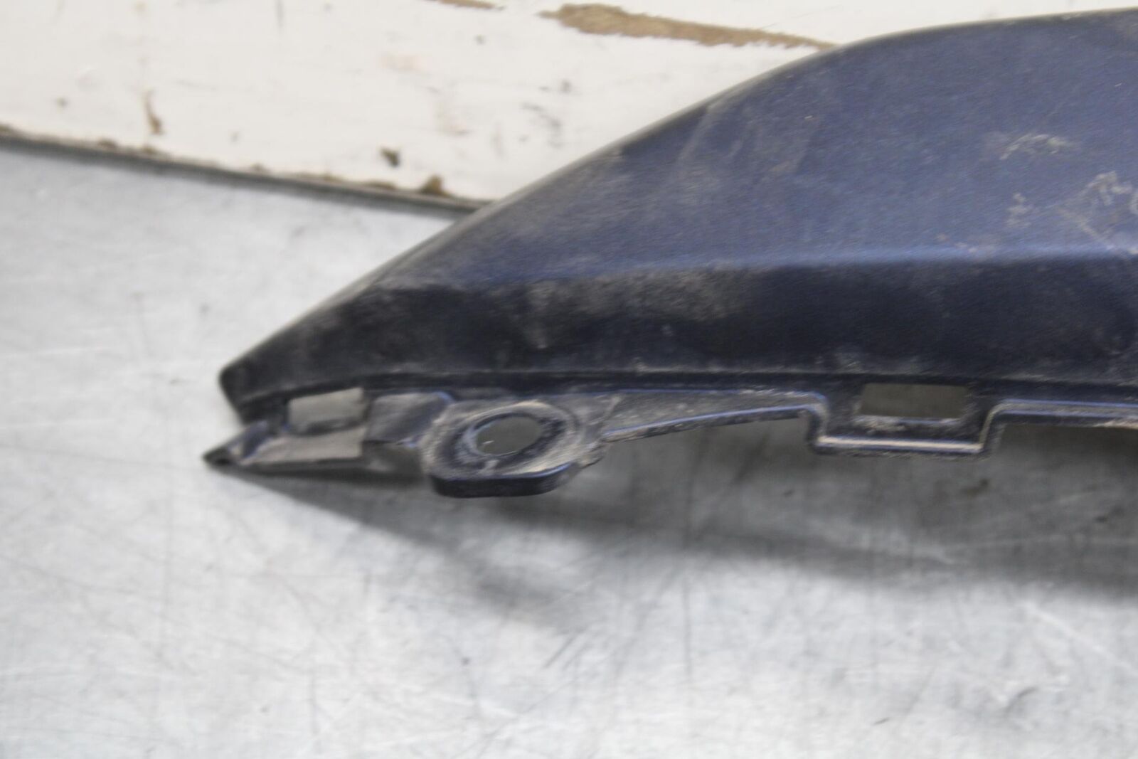 09-16 SUZUKI GSXR1000 LEFT FRONT UPPER MID SIDE FAIRING COWL PLASTIC BB642