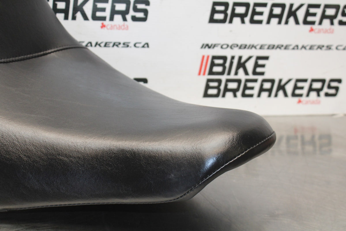 22 HARLEY-DAVIDSON SOFTAIL FRONT DRIVERS SEAT BB859