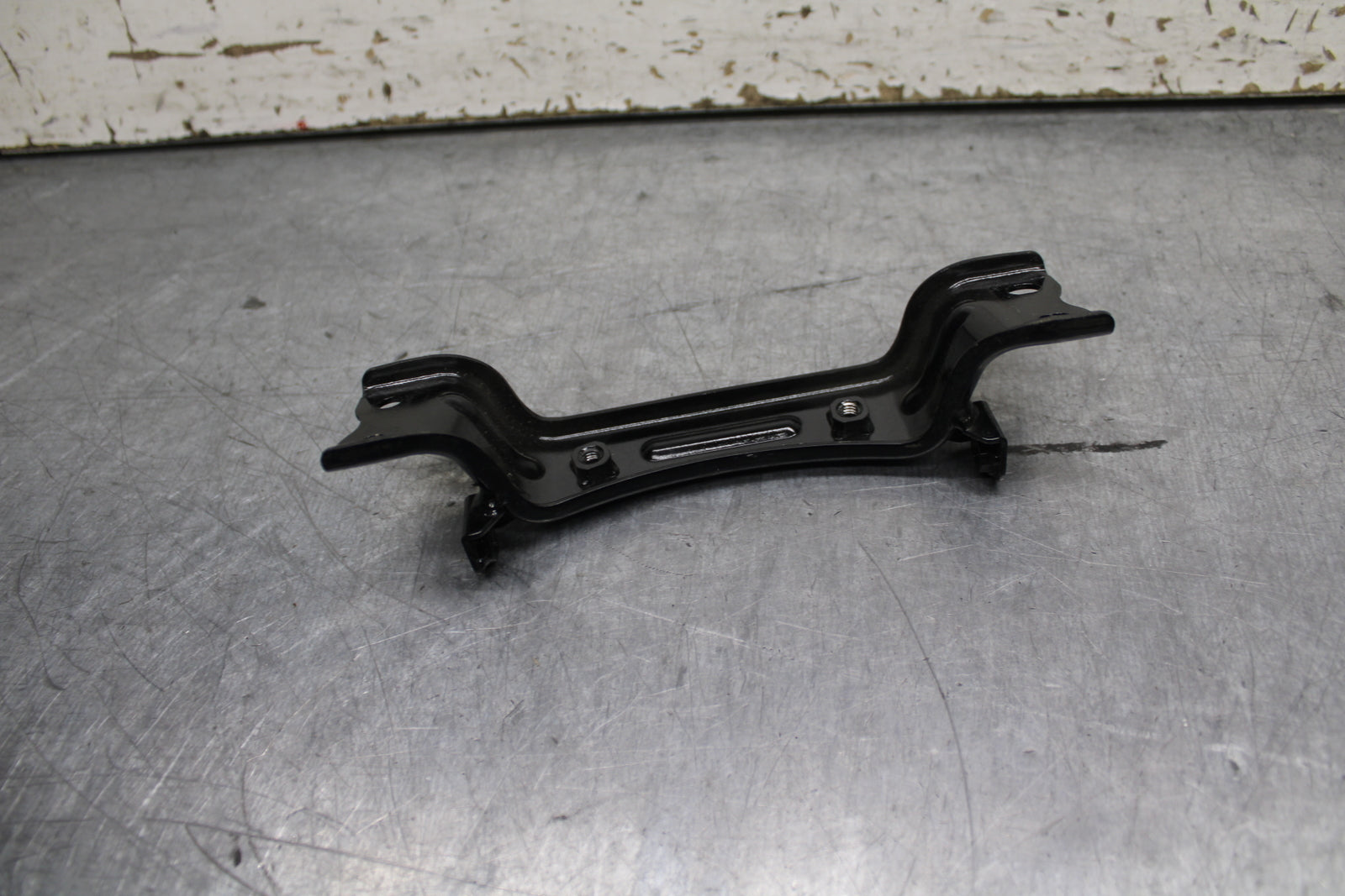 24 KAWASAKI NINJA 500 ABS GAS TANK FUEL CELL PETROL RESERVOIR BRACKET BB744