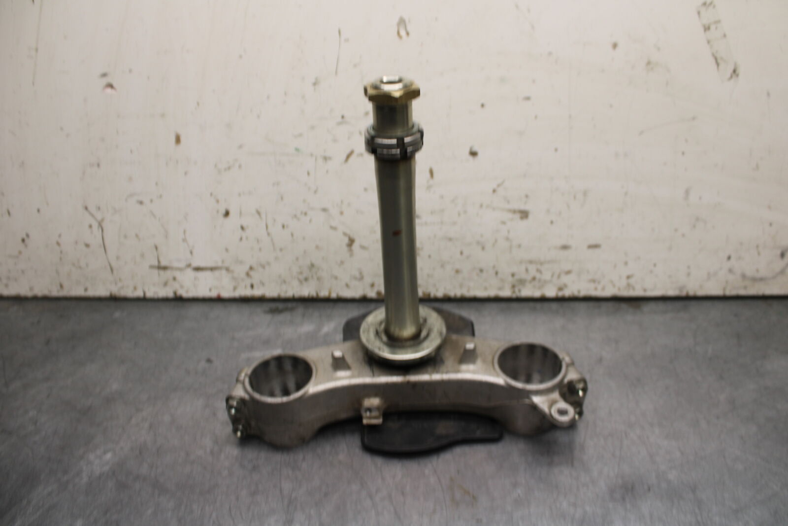 08-10 SUZUKI GSXR 600 FRONT FORKS CLAMP LOWER TRIPLE TREE STEM BB116