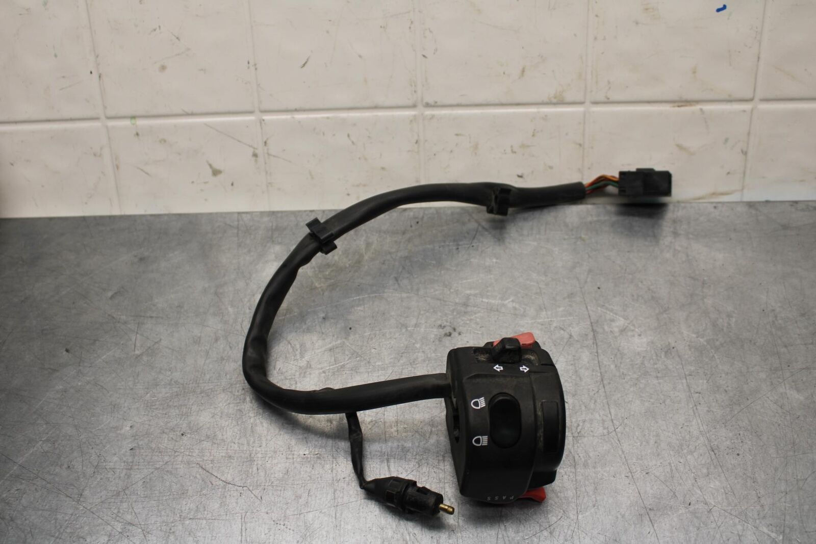 2012 Triumph Daytona 675R LEFT CLIP ON HANDLE HORN SIGNALS SWITCH  BB589