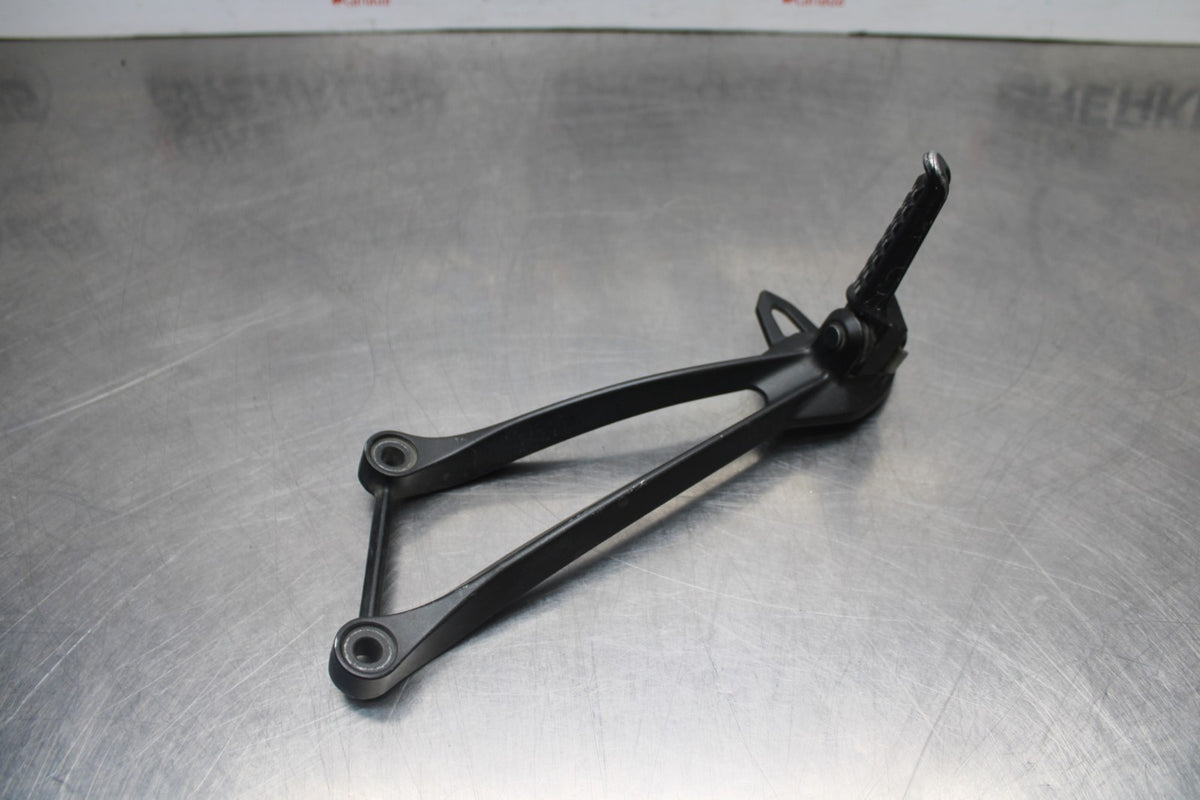 13-18 KAWASAKI NINJA ZX6R REAR BACK PASSENGER PEG SET PAIR BB735