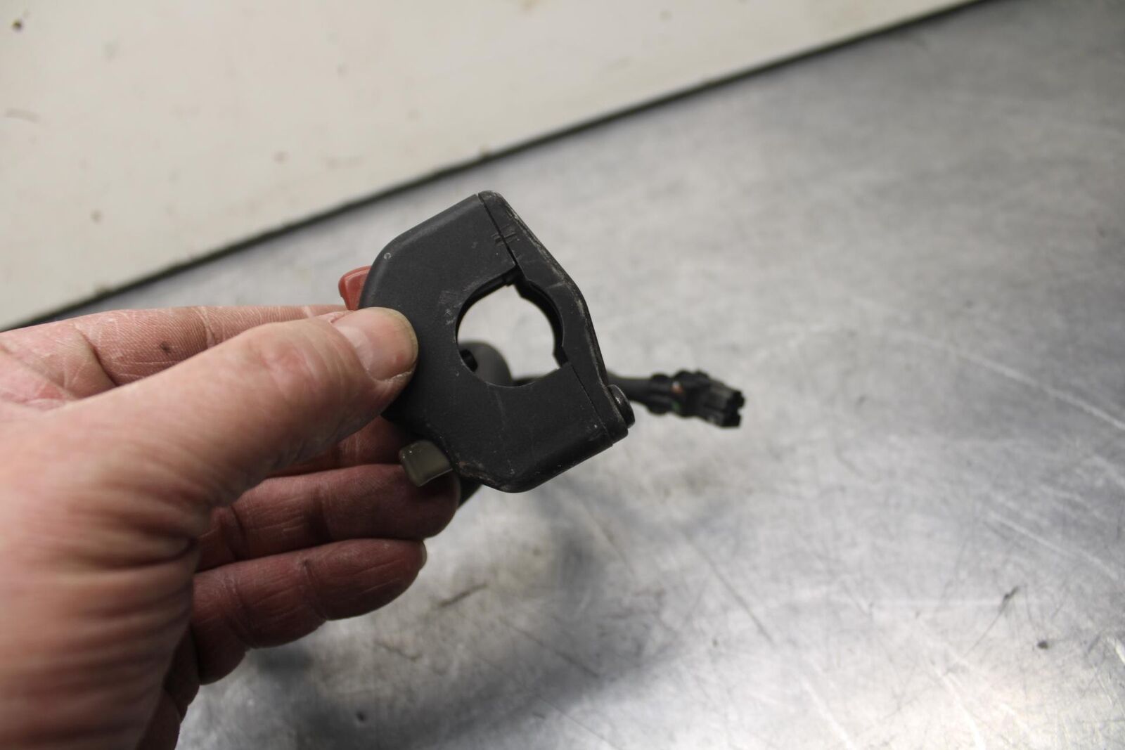 23 KAWASAKI NINJA ZX6R 636 RIGHT CLIP ON HANDLE KILL OFF START SWITCH  BB609