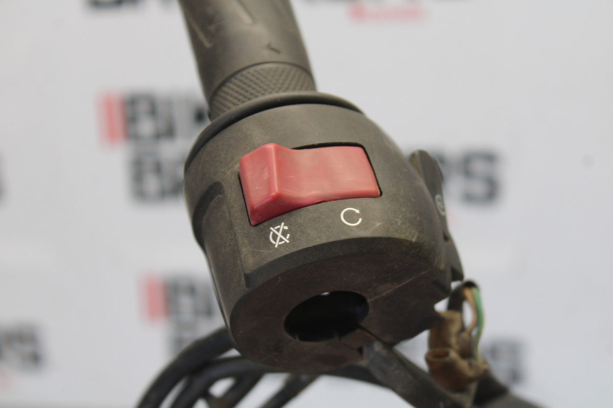 05 YAMAHA YZF R6 RIGHT CLIP ON HANDLE KILL OFF START SWITCH SWITCHES BB894