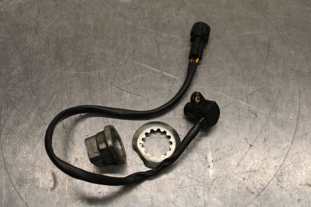 13-17 KAWASAKI NINJA 300 SPEED SPEEDOMETER SENSOR BB128