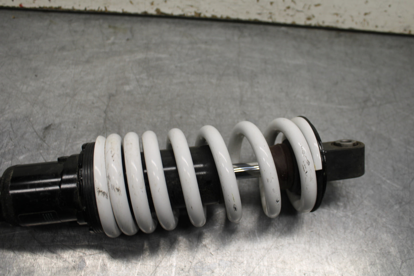 17-24 KTM 390 DUKE REAR BACK SHOCK ABSORBER SUSPENSION BB734