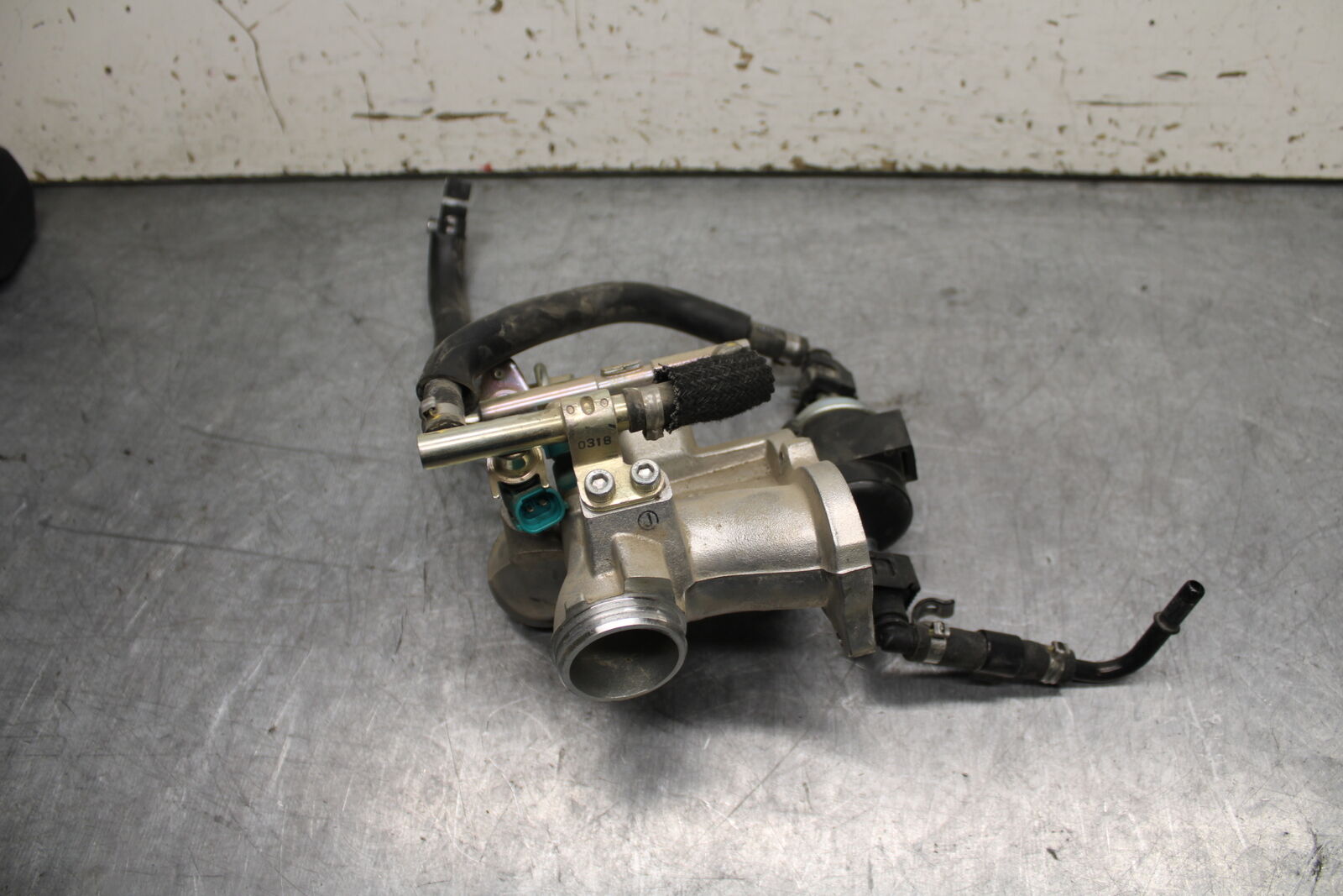 17-24 YAMAHA BOLT XVS950 AIR INTAKE MANIFOLD BB729