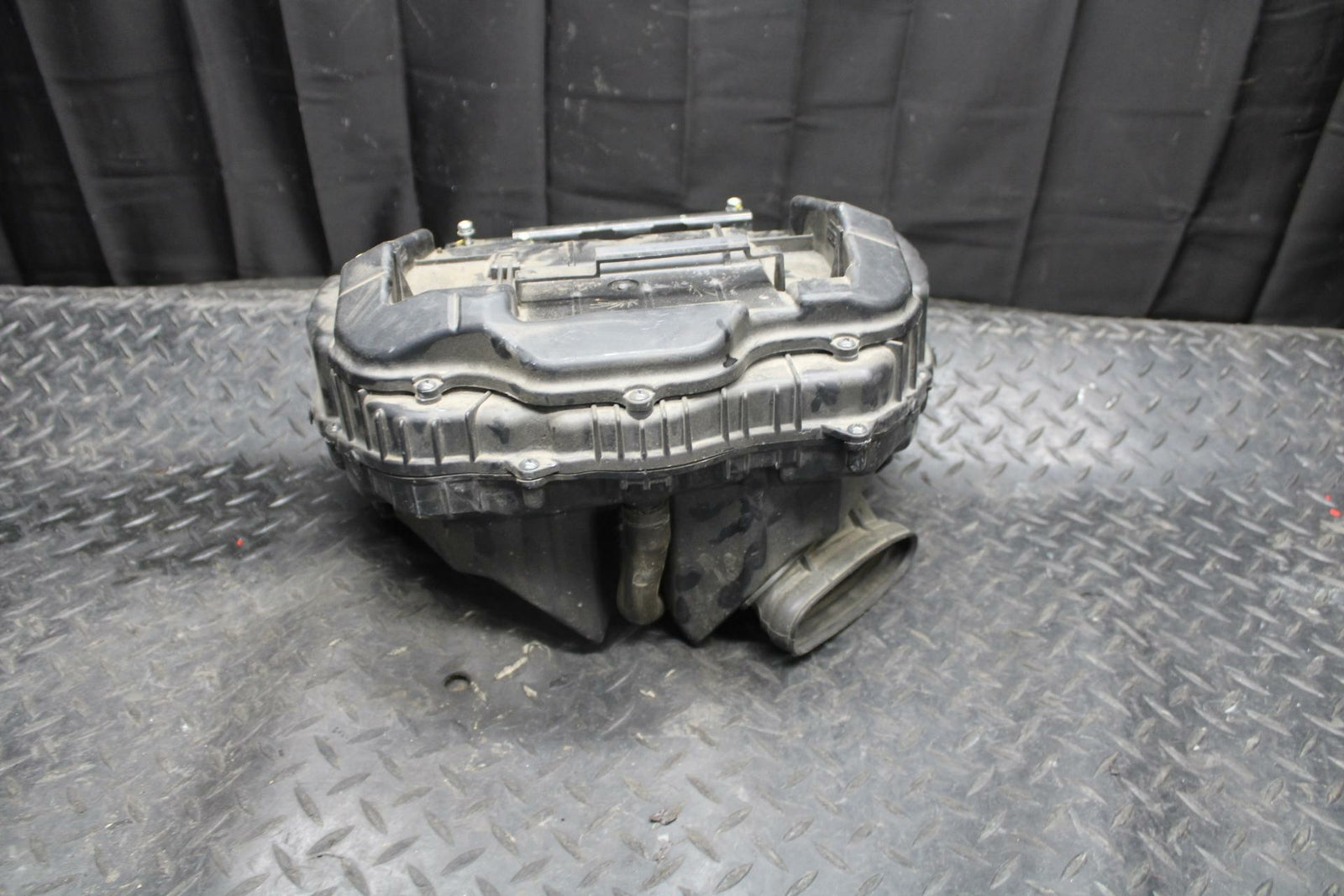 10-11 HONDA CBR1000RR AIRBOX AIR INTAKE FILTER BOX BB228