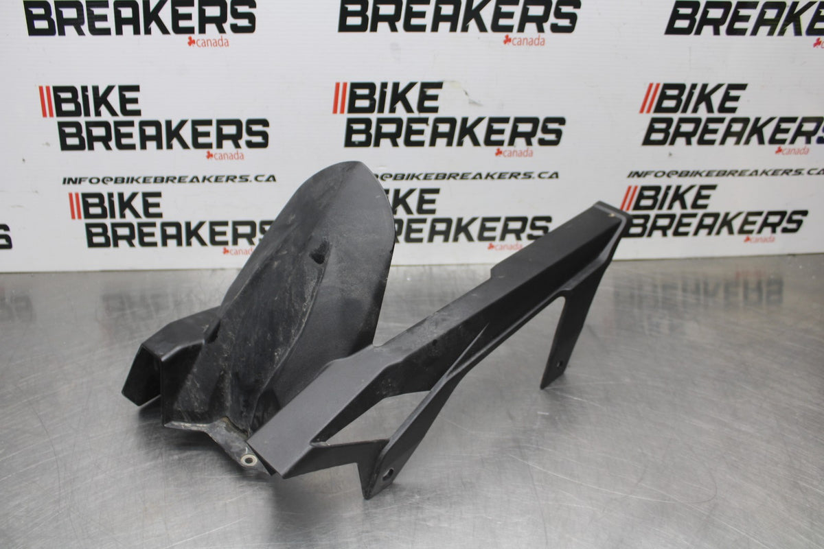 18-26 KAWASAKI Z400 REAR BACK WHEEL TIRE HUGGER FENDER 36.99