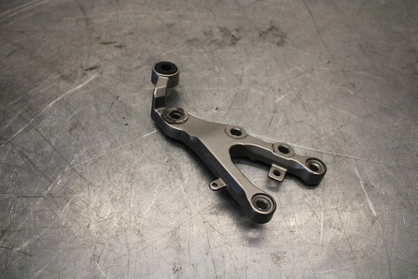 2008 Yamaha YZF R6 RIGHT REARSET REAR SET DRIVER FOOT PEG REST STOP BB521
