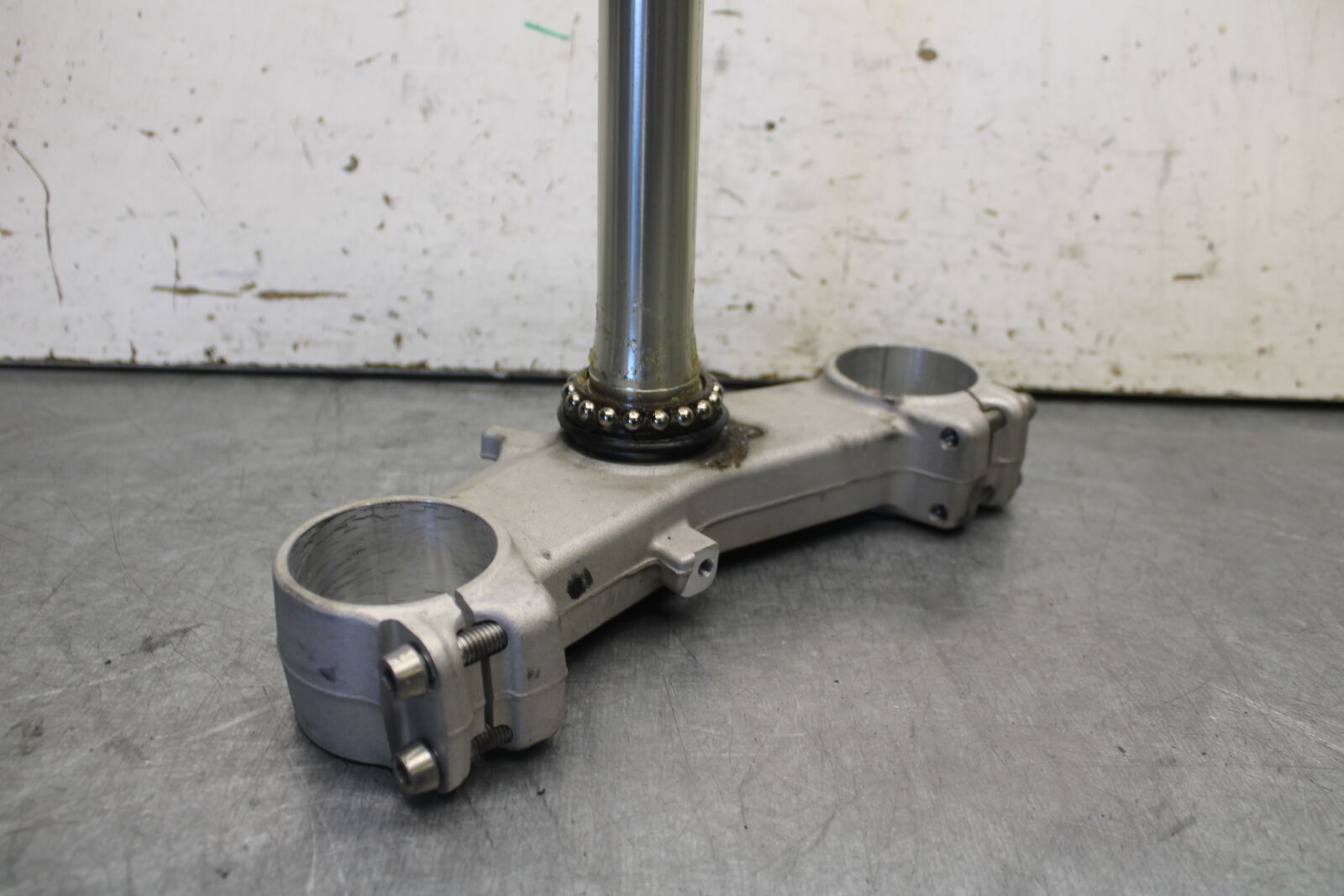 09-12 KAWASAKI NINJA ZX6R FRONT FORKS CLAMP LOWER TRIPLE TREE STEM BB698