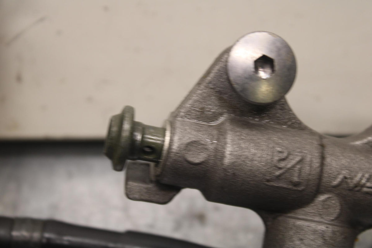 2007 Yamaha YZF R6 REAR BACK BRAKE MASTER CYLINDER BB80
