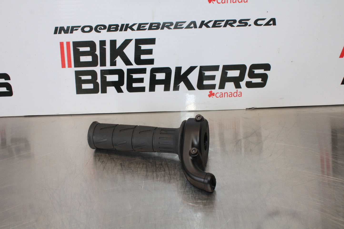 23-24 KAWASAKI NINJA ZX14R NEW!! THROTTLE CABLE LINE HOUSING GUIDE BB169