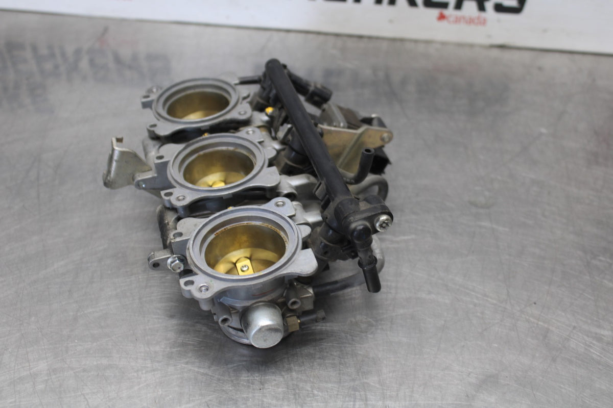 12 TRIUMPH STREET TRIPLE R MAIN FUEL INJECTORS / THROTTLE BODIES BB914