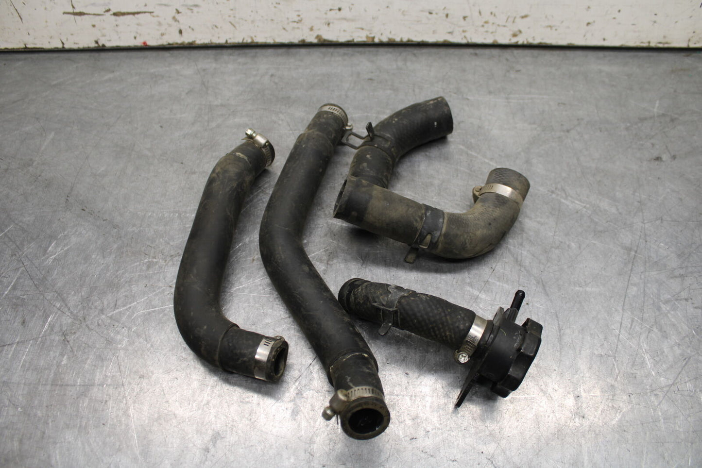 14-15 YAMAHA V STAR 1300 XVS1300CT TOURER RADIATOR HOSES SET BB722