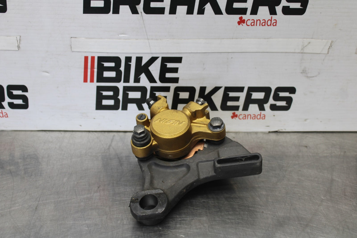 12 TRIUMPH STREET TRIPLE R REAR BACK BRAKE CALIPER W MOUNT BRACKET BB914