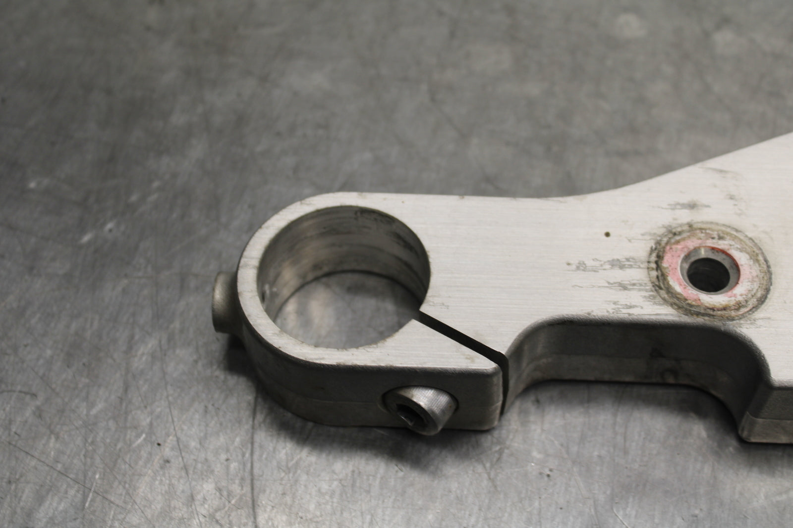 03-08 KAWASAKI VULCAN 1600 FORKS UPPER TRIPLE TREE CLAMP BB754