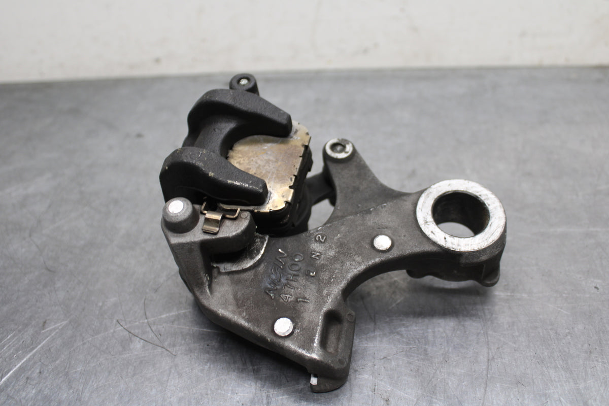 11-24 SUZUKI GSXR750 REAR BACK BRAKE CALIPER W MOUNT BRACKET BB128