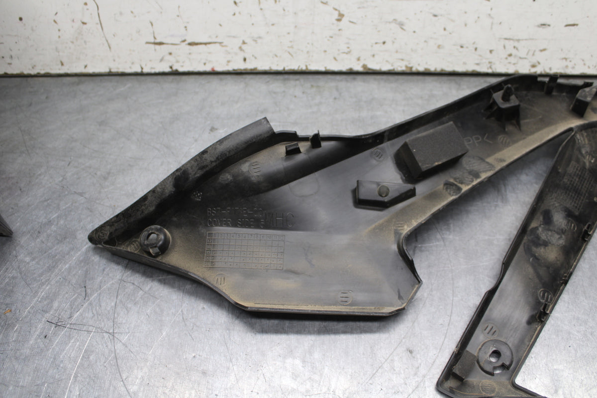 19-24 YAMAHA R3 LEFT FRONT SIDE SEAT SADDLE PANEL TRIM COWL FAIRING BB736