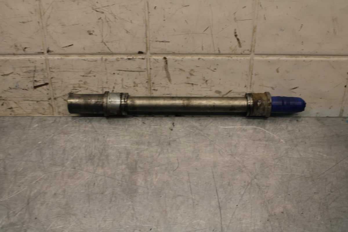 2012 Yamaha FZ8 FRONT WHEEL RIM AXLE PIVOT BOLT 39P-25181-00-00 BB550