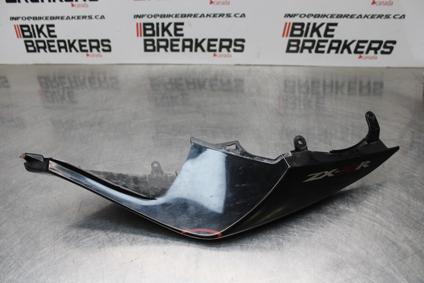 08 KAWASAKI NINJA ZX10R LEFT REAR BACK TAIL FAIRING COWL SHROUD BB201