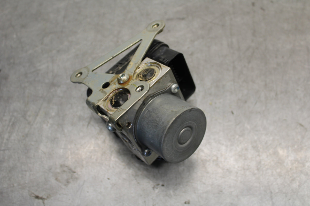 16-21 YAMAHA XSR900 ABS PUMP UNIT MODULE BB664