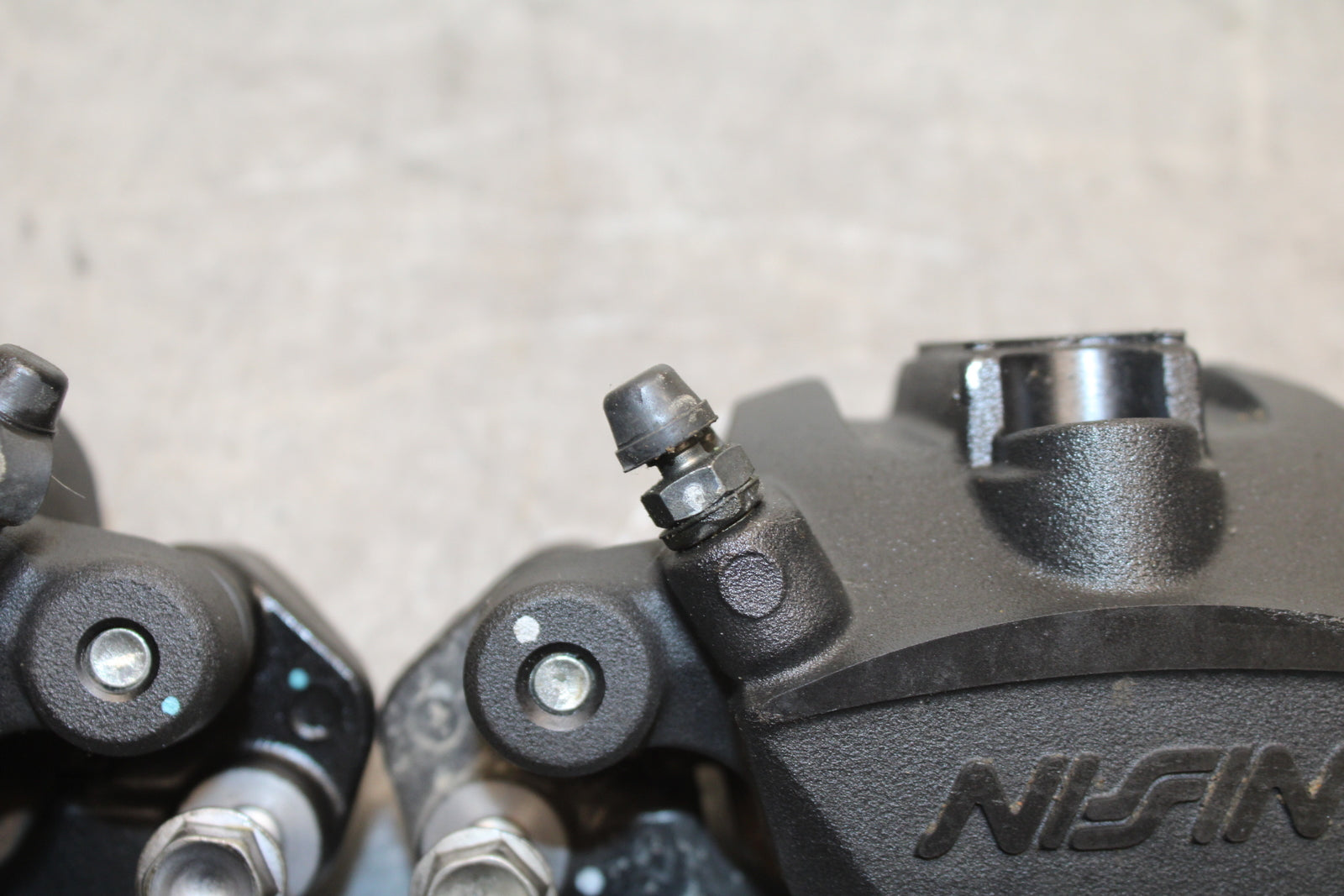 18-24 KAWASAKI NINJA 650 RIGHT LEFT FRONT BRAKE CALIPER SET PAIR CALIPERS BB725