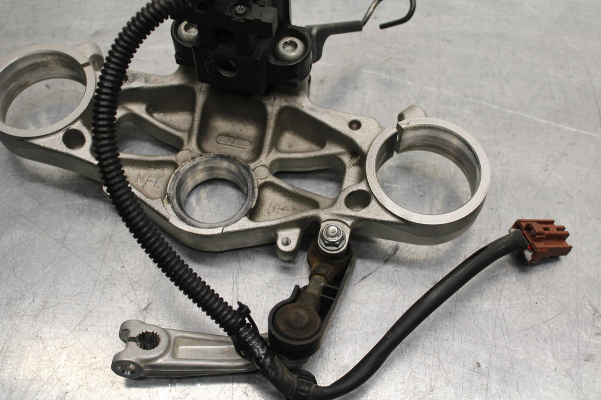 2008 Honda CBR1000RR FORKS UPPER TRIPLE TREE CLAMP 53300-MFL-000 BB579