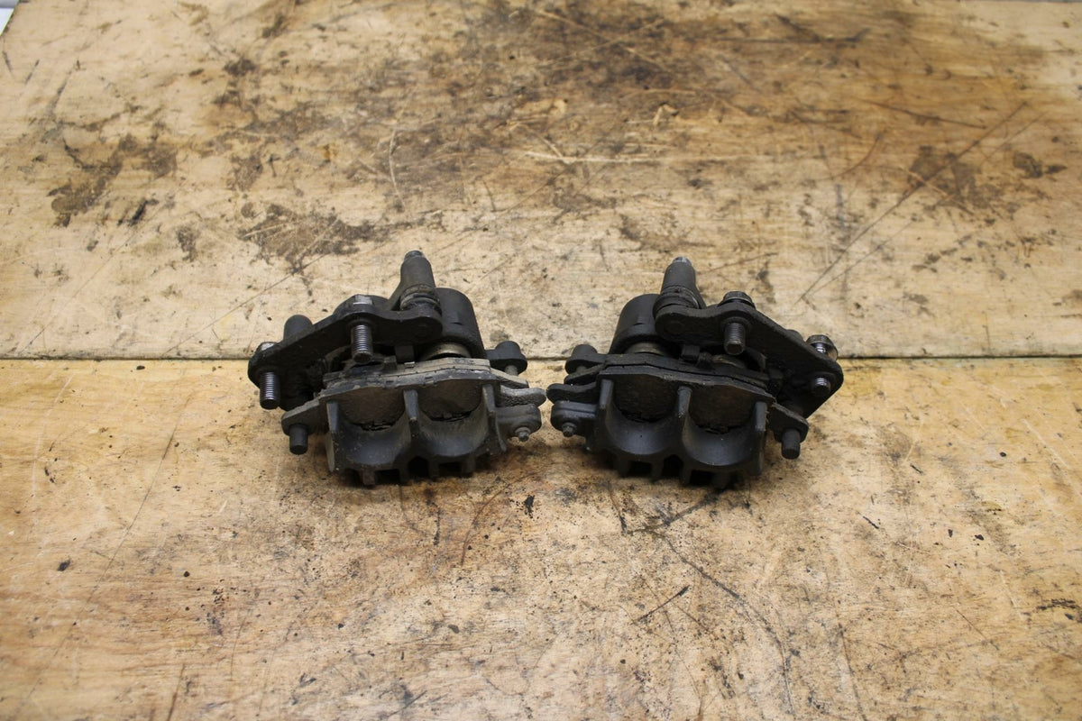 07-11 SUZUKI VSTROM 650 RIGHT LEFT FRONT BRAKE CALIPER SET PAIR CALIPERS BB340