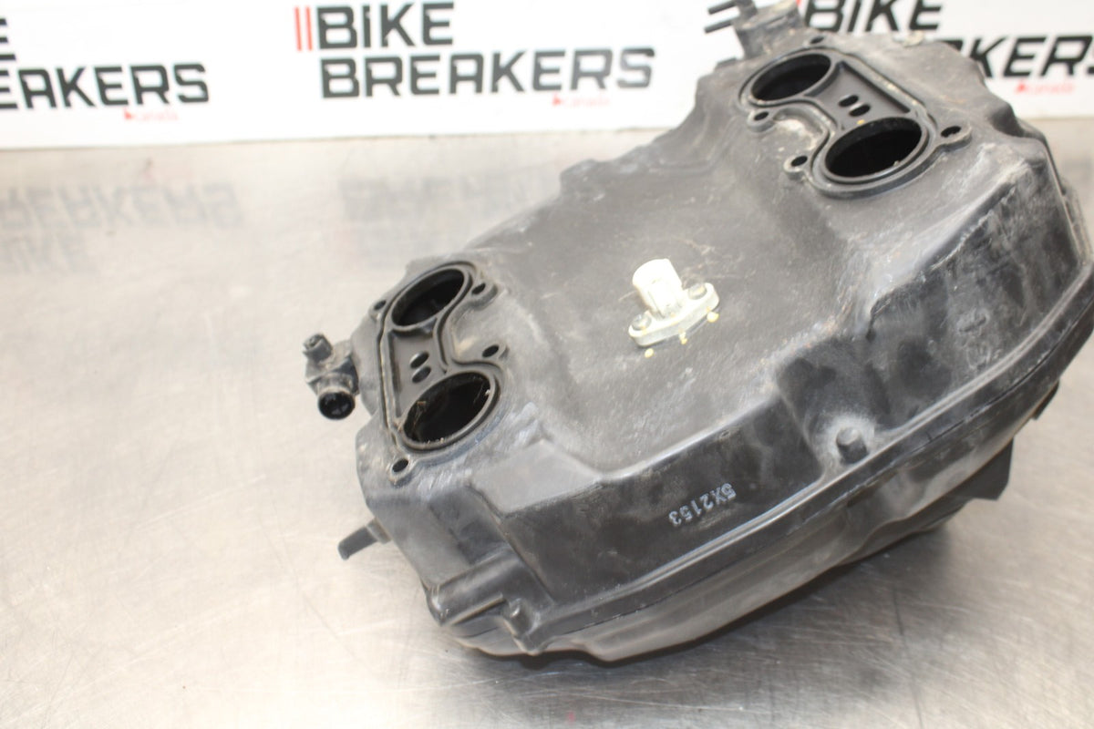 06-07 HONDA INTERCEPTOR 800 VFR800 AIRBOX AIR INTAKE FILTER BOX BB917