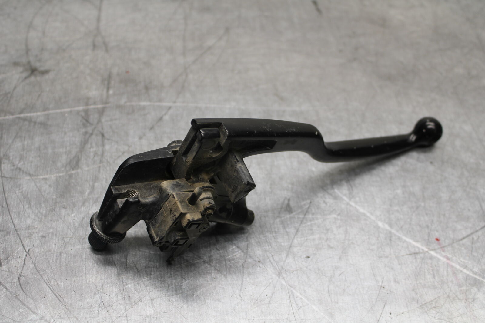19-22 KAWASAKI Z400 CLUTCH PERCH MOUNT WITH LEVER  BB708