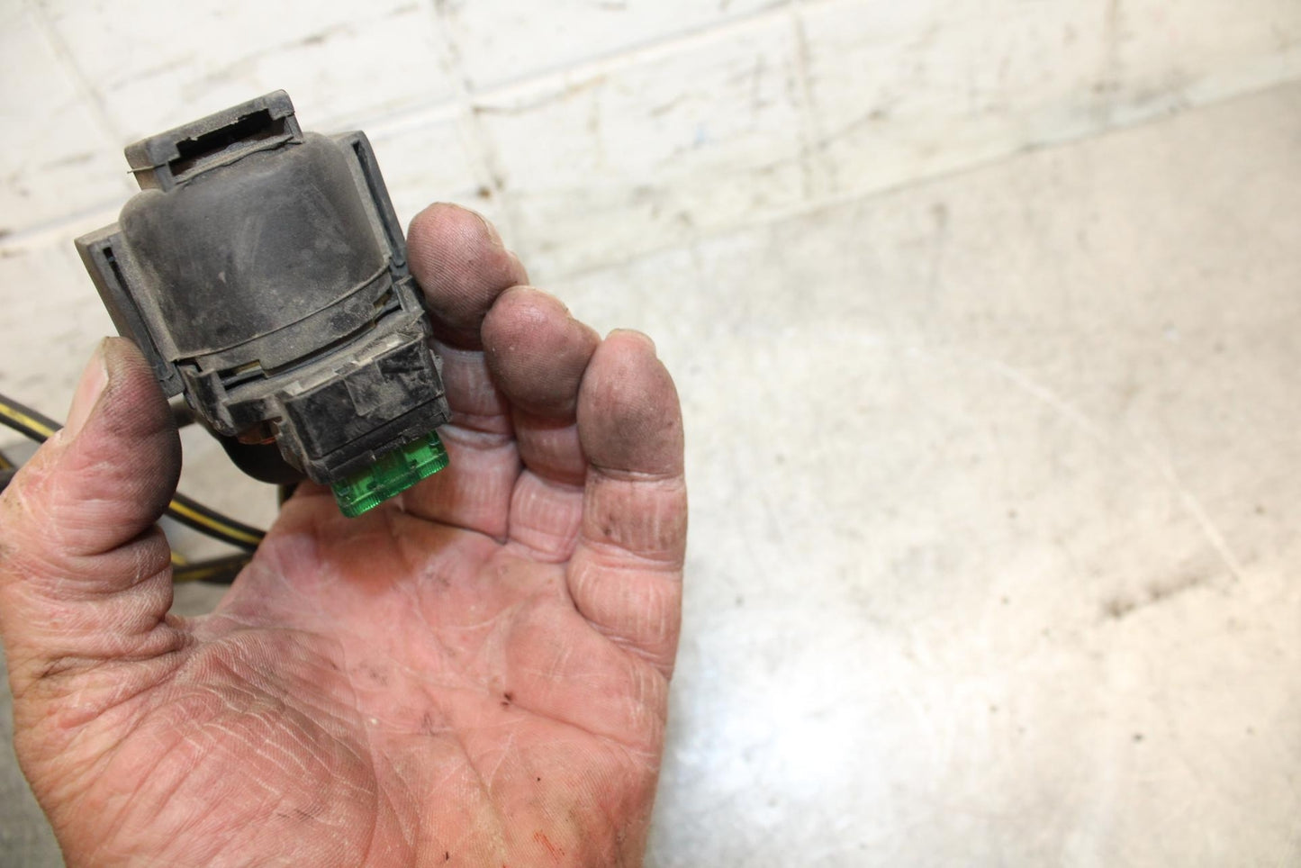 2001 Kawasaki Ninja ZX6 ZX600E ENGINE STARTER RELAY STARTING MOTOR SWITCH BB547