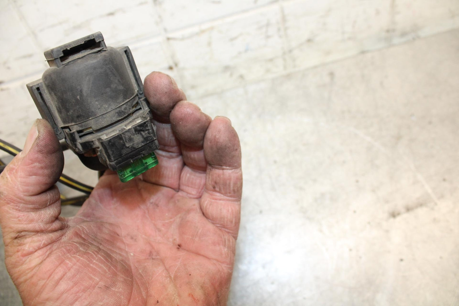 2001 Kawasaki Ninja ZX6 ZX600E ENGINE STARTER RELAY STARTING MOTOR SWITCH BB547