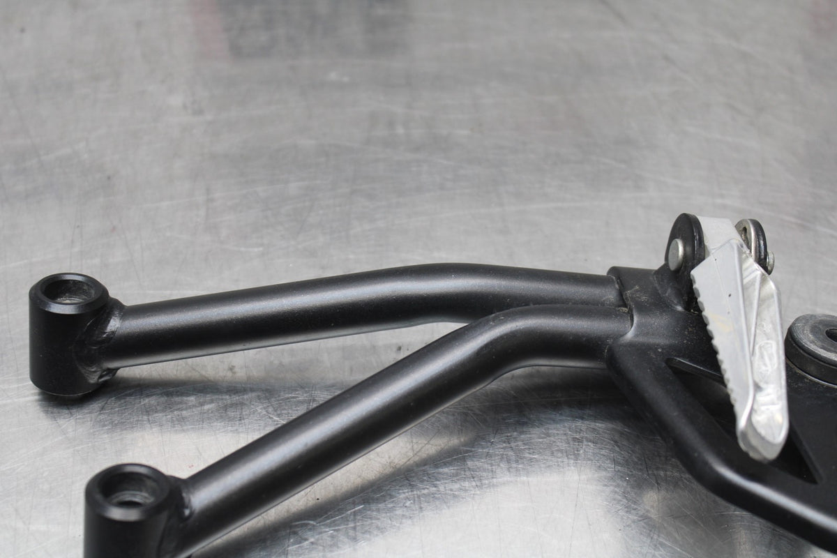 17-24 SUZUKI SV650 RIGHT REAR BACK PASSENGER PEG BB829