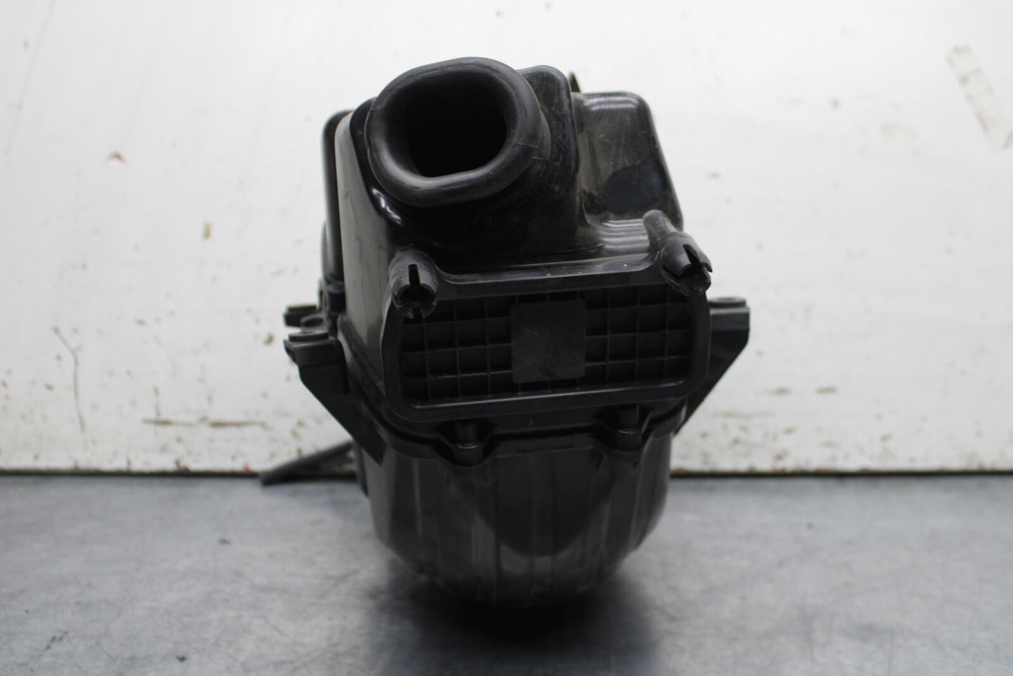 15-16 HONDA CB300F AIRBOX AIR INTAKE FILTER BOX BB740