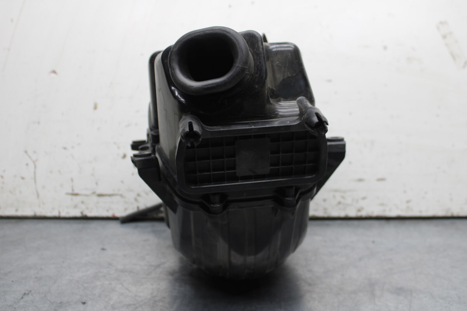 15-16 HONDA CB300F AIRBOX AIR INTAKE FILTER BOX BB740