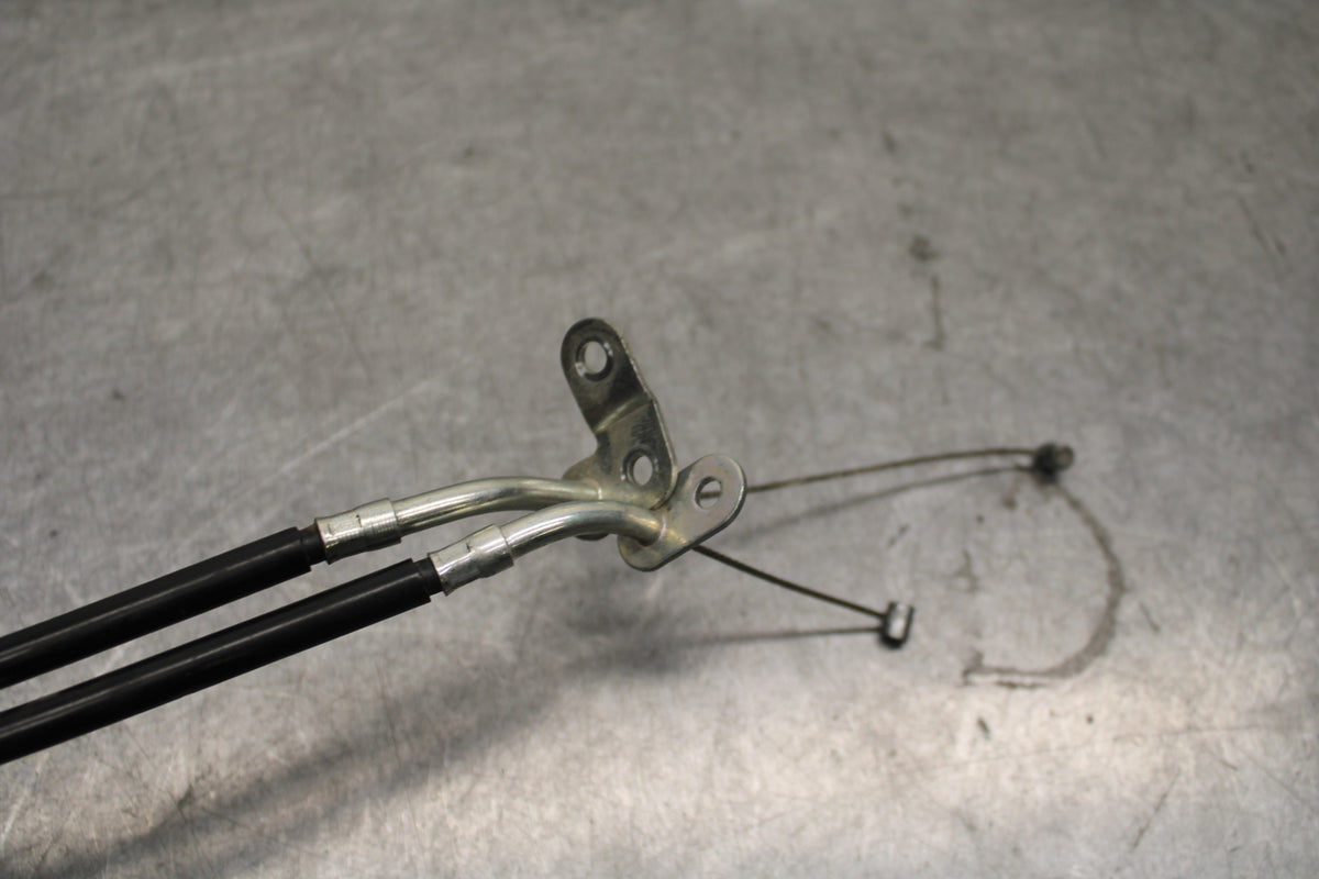 07-08 YAMAHA YZF R1 THROTTLE CABLES LINES BB675
