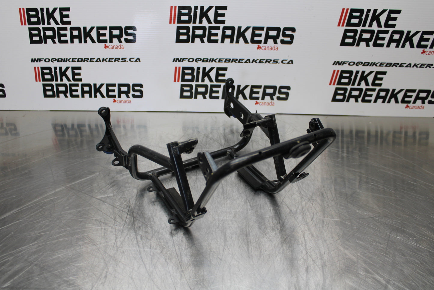 09 YAMAHA ROYAL STAR XVZ1300TF VENTURE UPPER FAIRING GAUGES STAY BRACKET  BB151