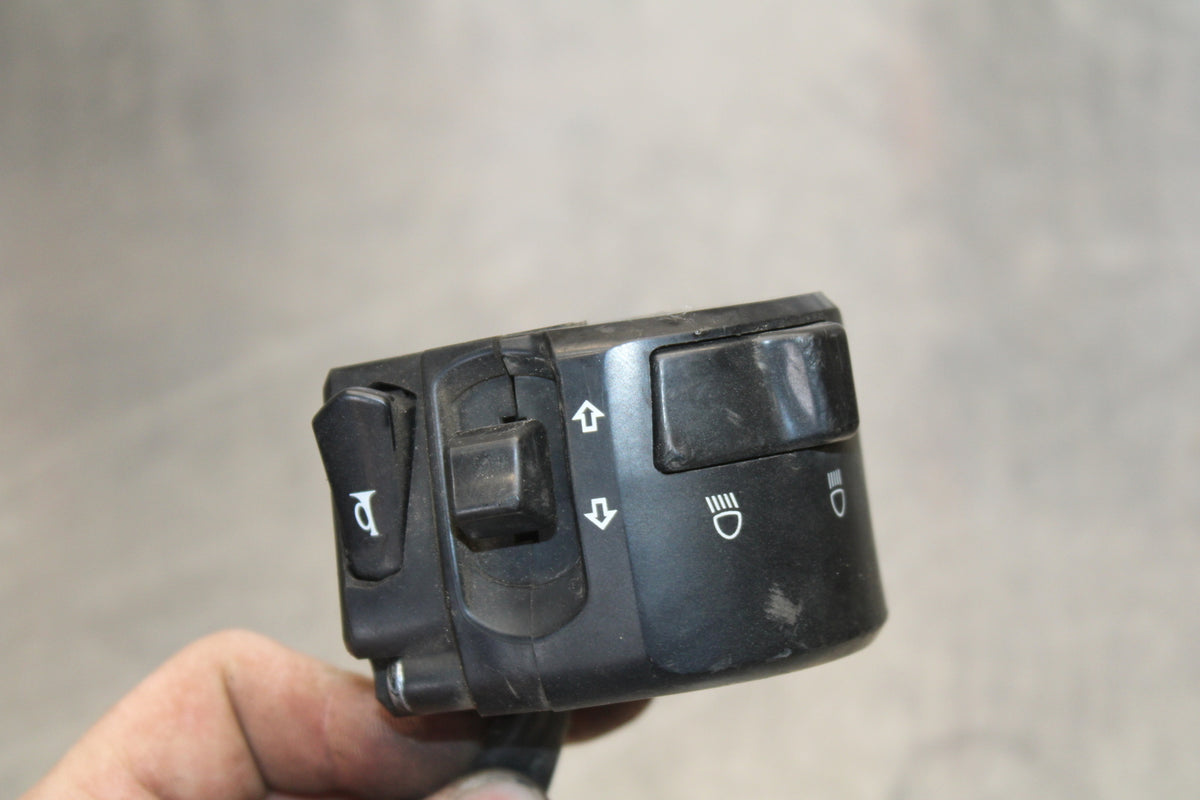 07-08 YAMAHA YZF R1 LEFT CLIP ON HANDLE HORN SIGNALS SWITCH SWITCHES BB160