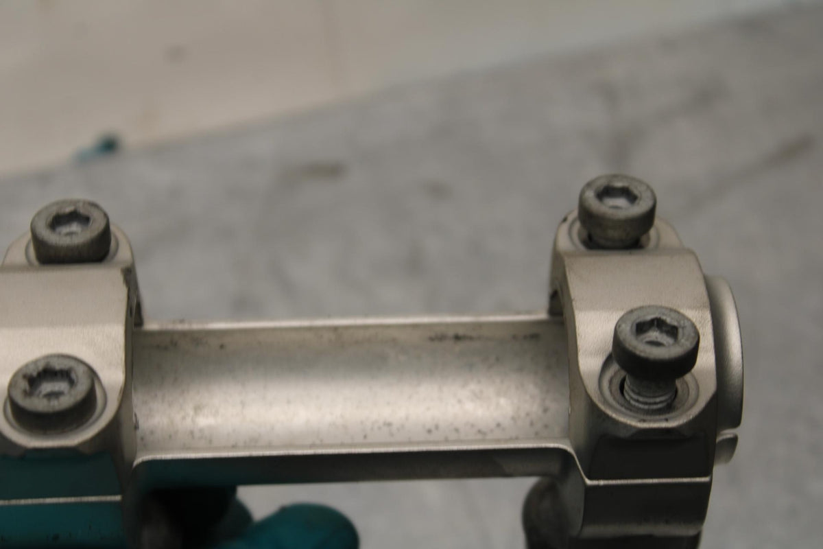 07-11 KTM  990 SUPER DUKE HANDLEBAR RISERS BB578