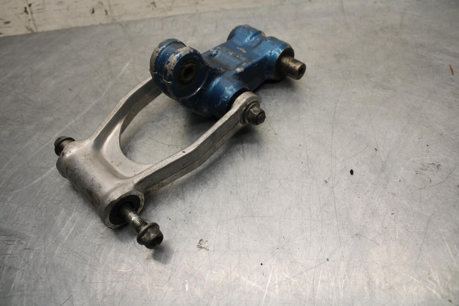 85-88 HONDA NS400R NC19 NSR400 NS400RG REAR DOGBONE SHOCK LINKAGE LINK BB32