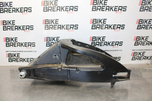 08-10 SUZUKI GSXR 600 REAR SWINGARM BACK SUSPENSION SWING ARM BB202