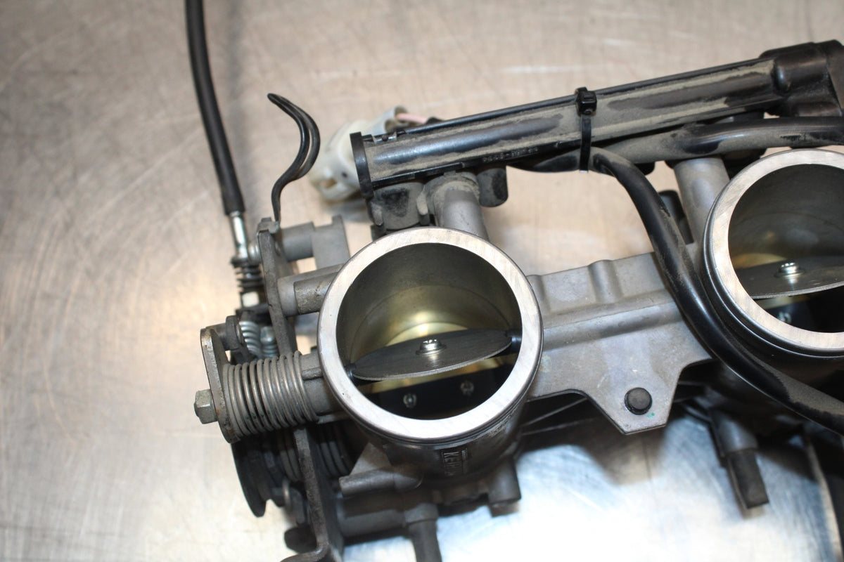 06 KAWASAKI NINJA 650 EX650 MAIN FUEL INJECTORS / THROTTLE BODIES BB823