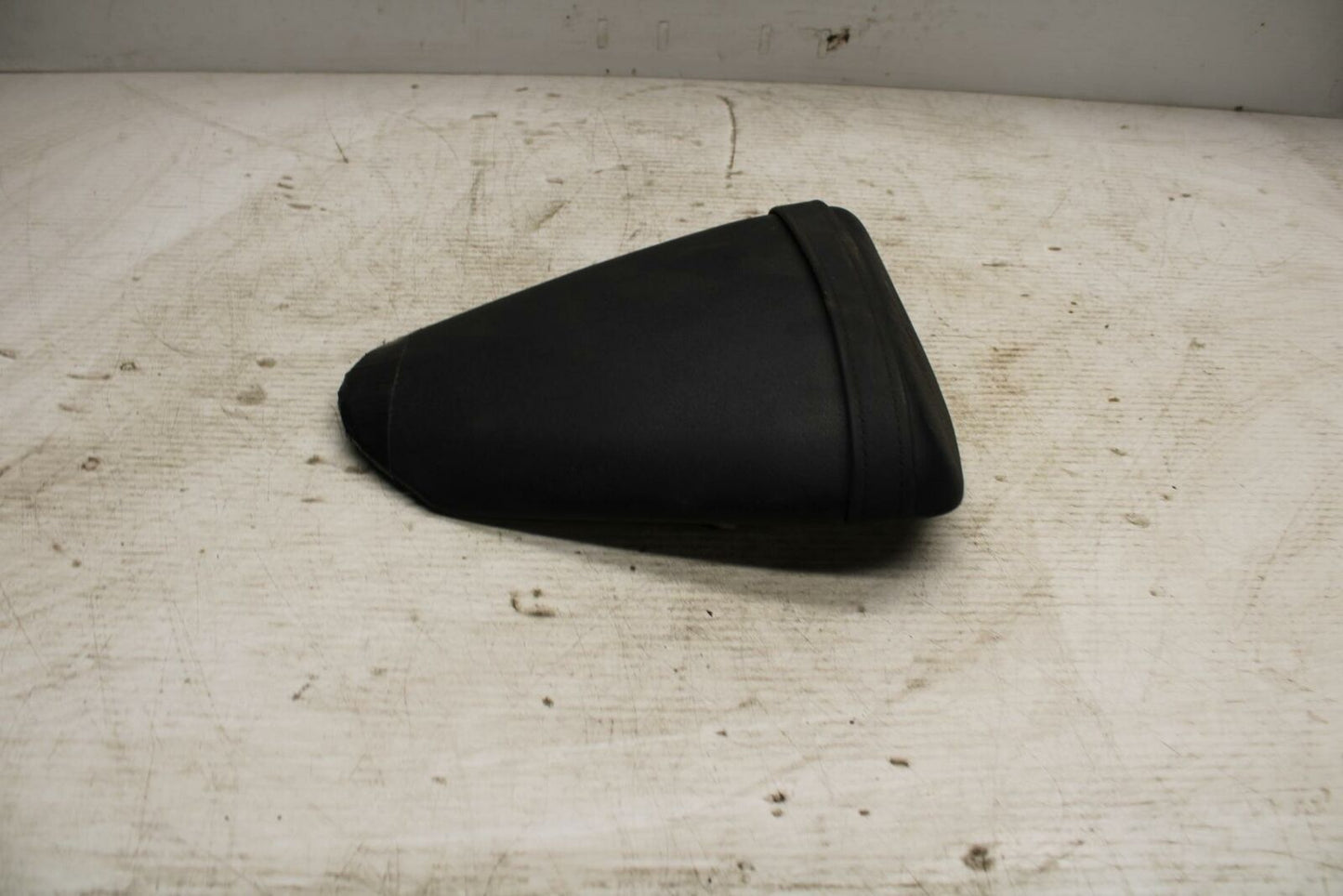 13-18 KAWASAKI NINJA ZX6R REAR BACK PASSENGER TANDEM SEAT PAD SADDLE PILLION BB3