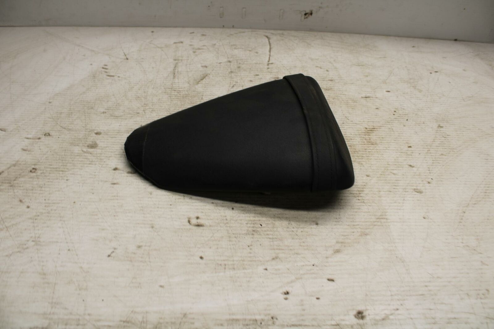 13-18 KAWASAKI NINJA ZX6R REAR BACK PASSENGER TANDEM SEAT PAD SADDLE PILLION BB3