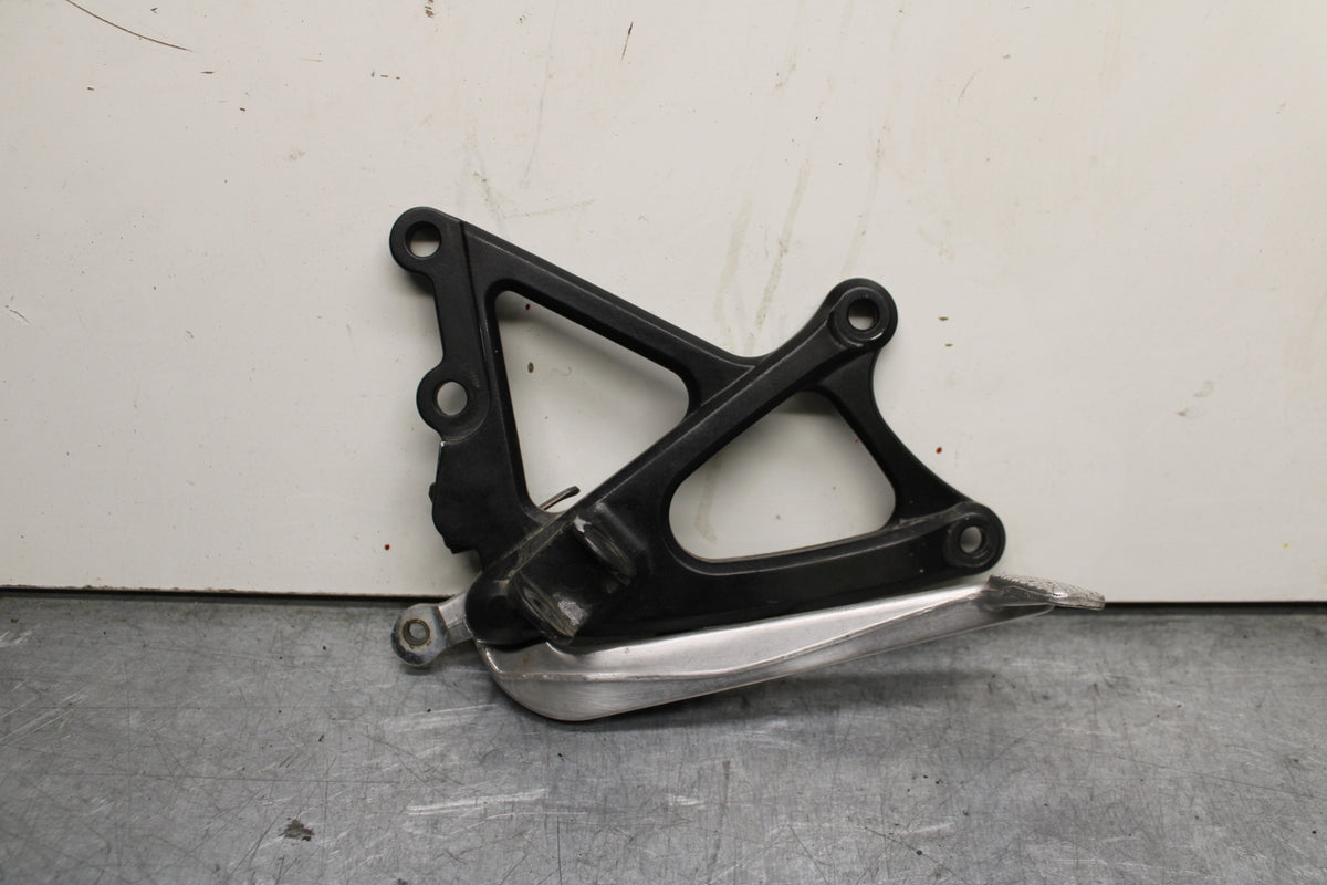 09-14 YAMAHA YZF R1 RIGHT REARSET REAR SET DRIVER FOOT PEG REST STOP BB118